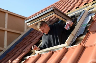 Pose de fenêtres de toit Velux à Fry